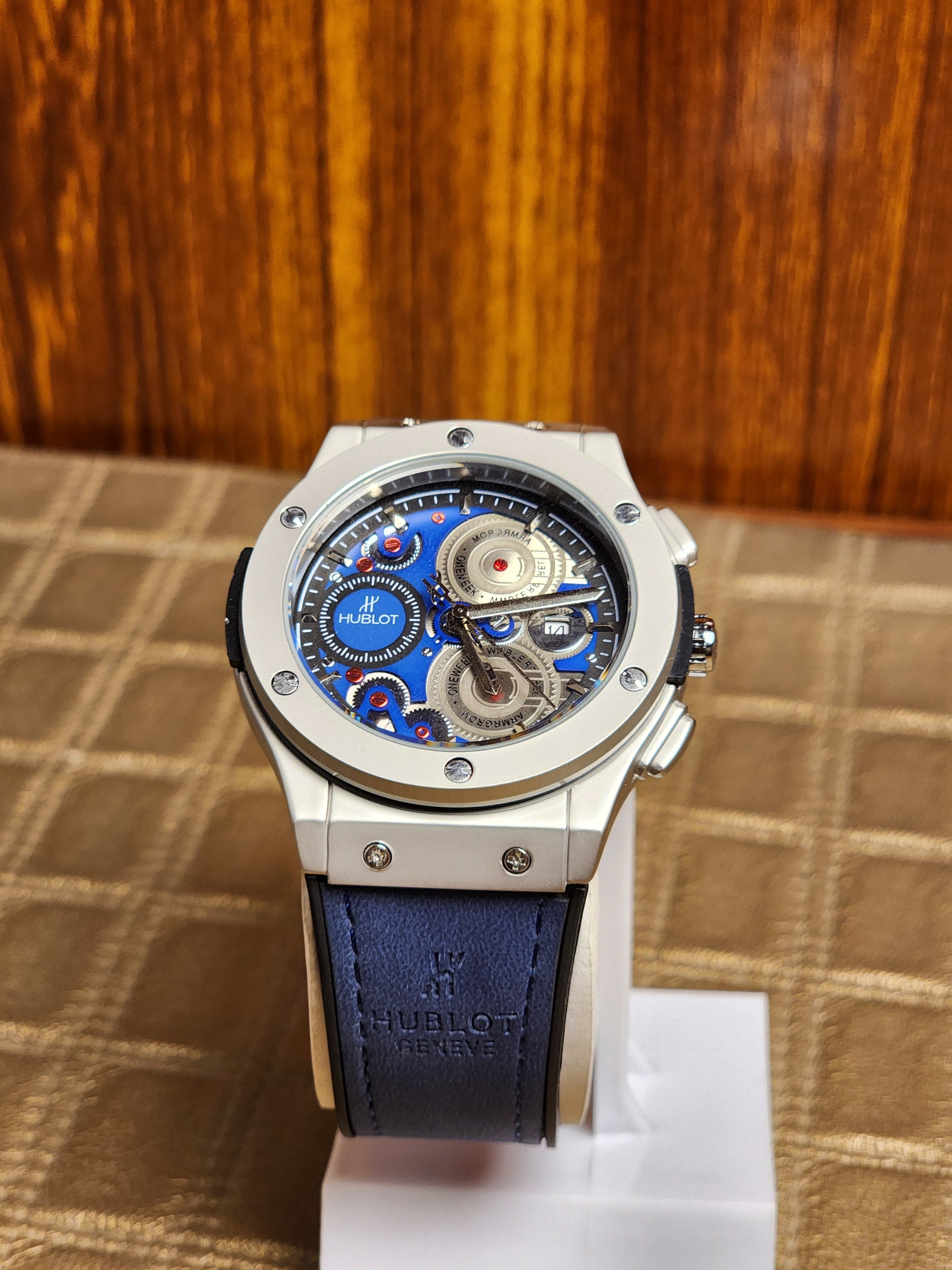 HUBLOT LEATHER STRAP WATCH ⌚️