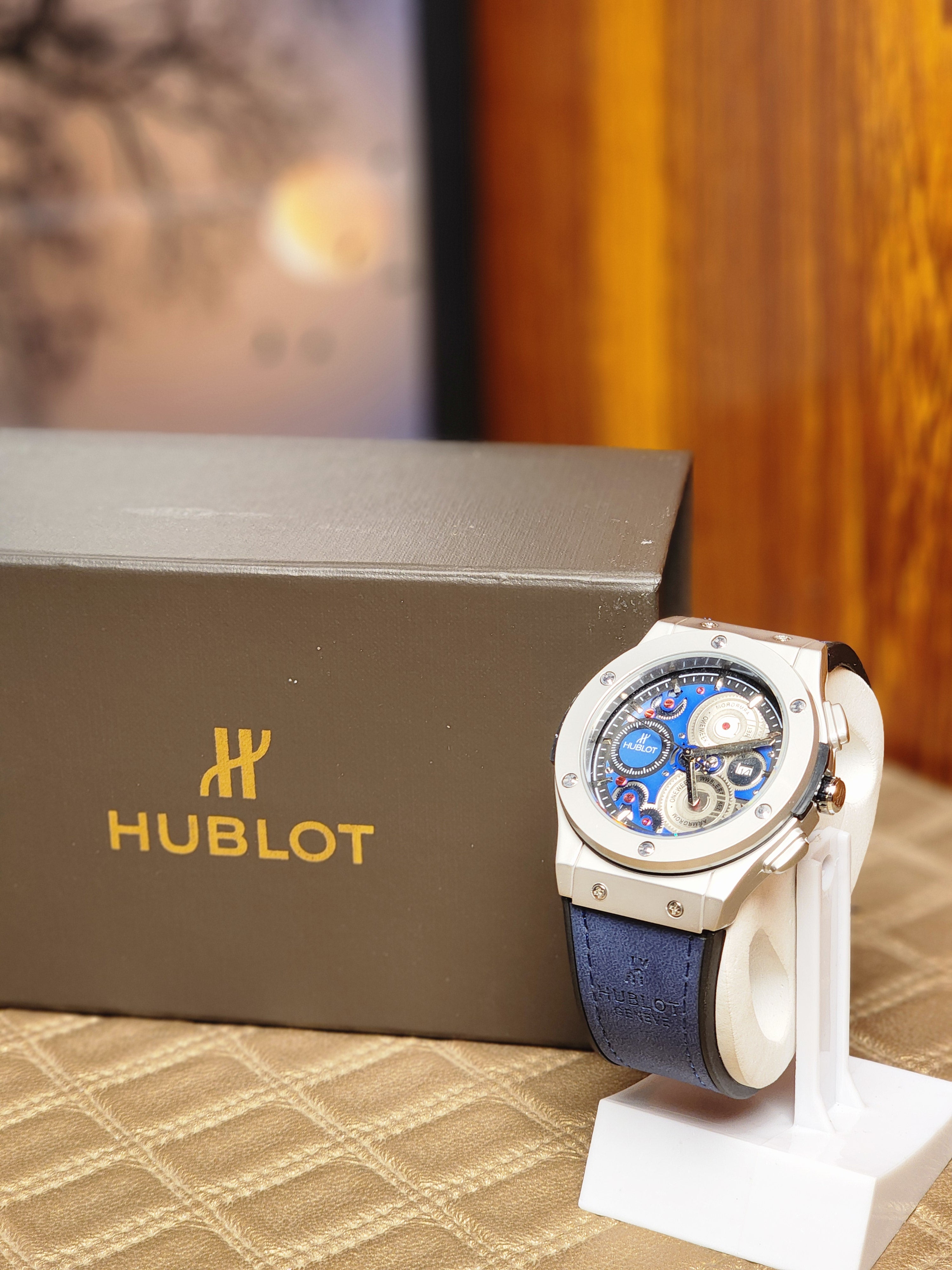 HUBLOT LEATHER STRAP WATCH ⌚️