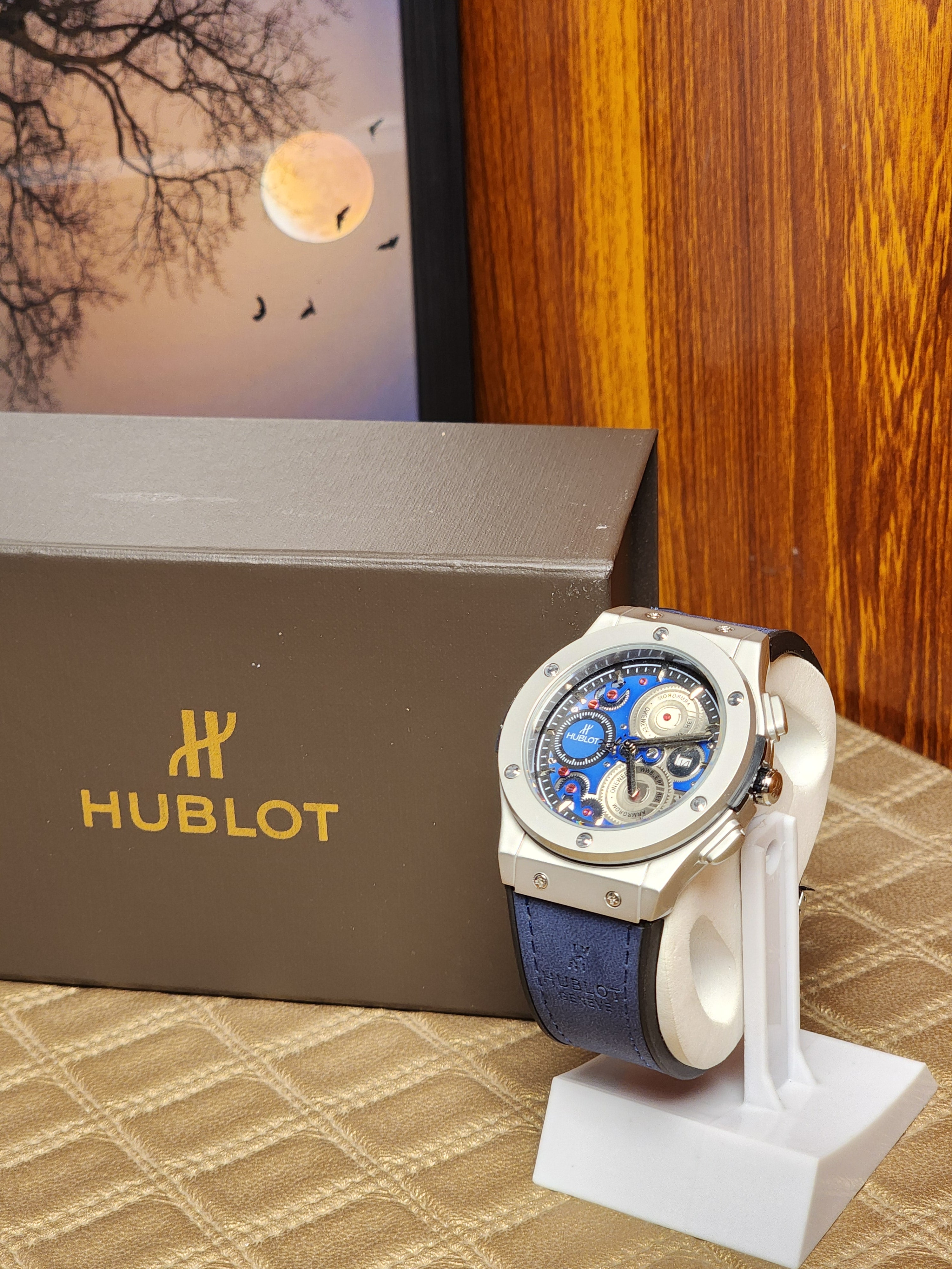 HUBLOT LEATHER STRAP WATCH ⌚️