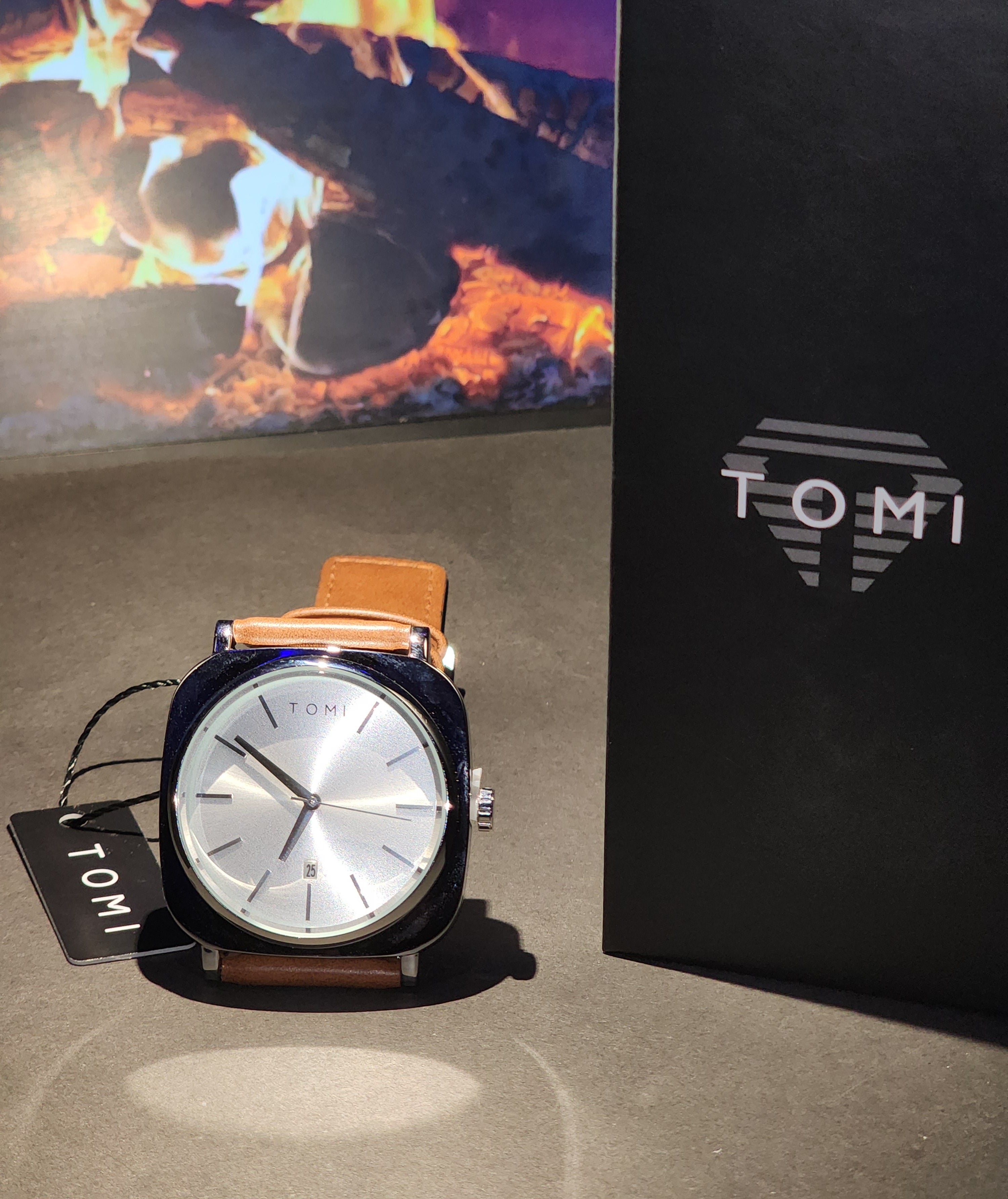 TOMI BROWN LEATHER STRAP WATCH FOR MEN ⌚️